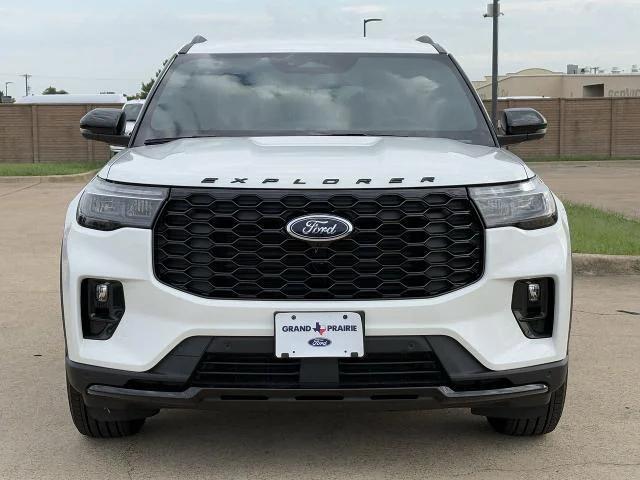 new 2025 Ford Explorer car, priced at $40,600
