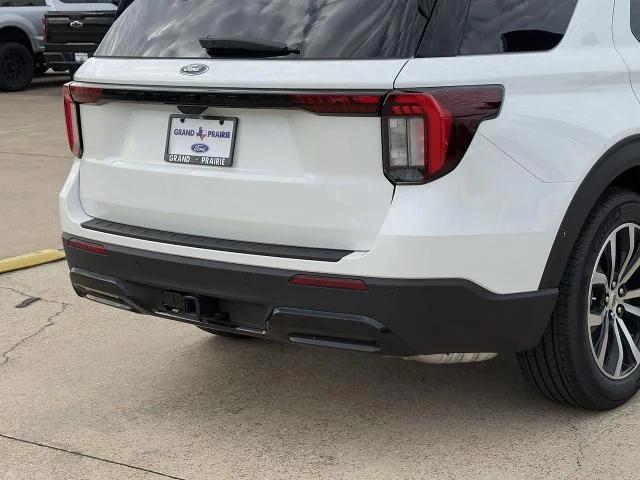 new 2025 Ford Explorer car, priced at $40,600