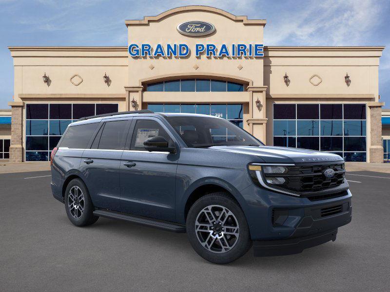 new 2025 Ford Expedition car, priced at $66,188