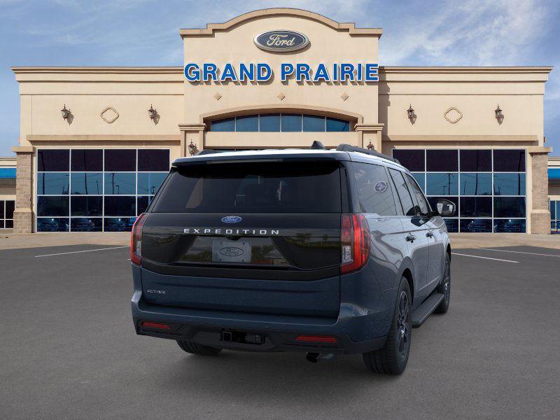 new 2025 Ford Expedition car, priced at $66,188
