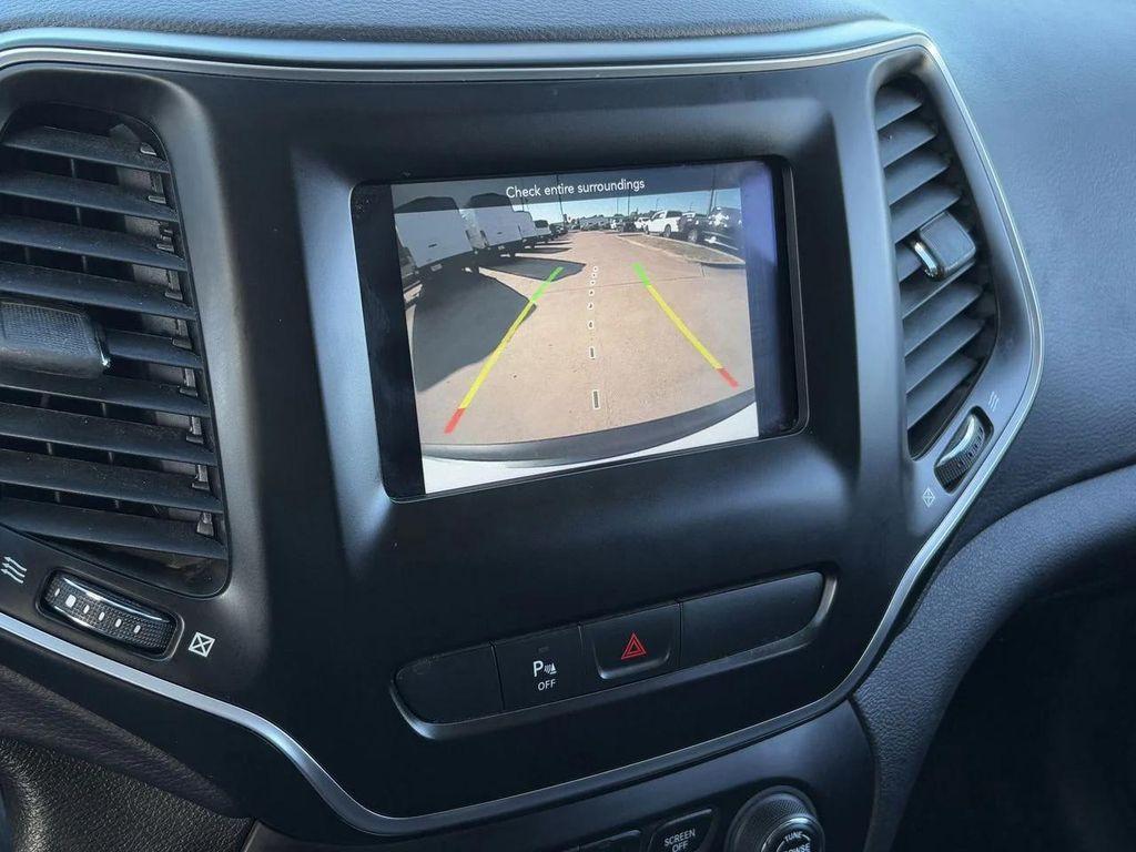 used 2020 Jeep Cherokee car, priced at $13,199