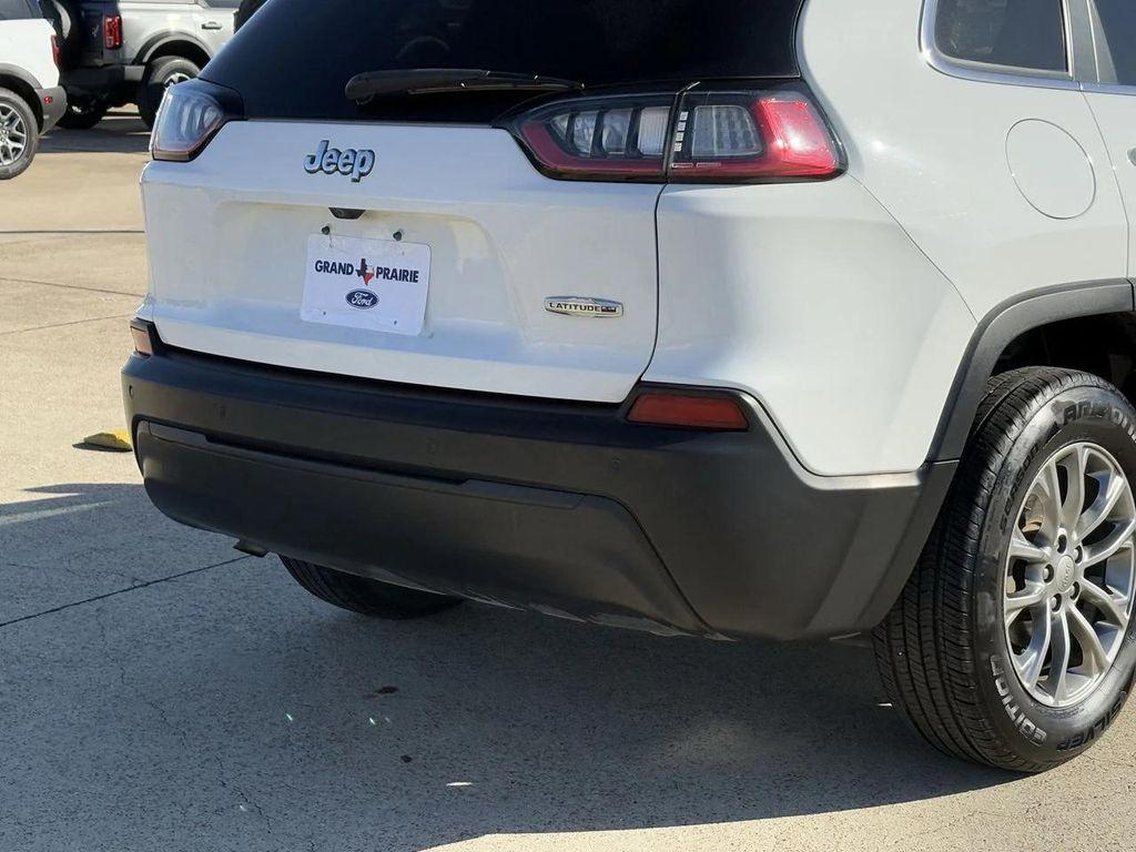 used 2020 Jeep Cherokee car, priced at $13,199