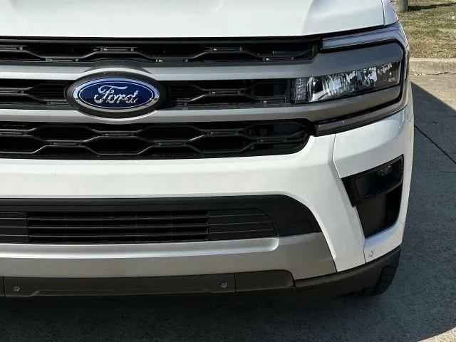 new 2024 Ford Expedition car, priced at $57,752