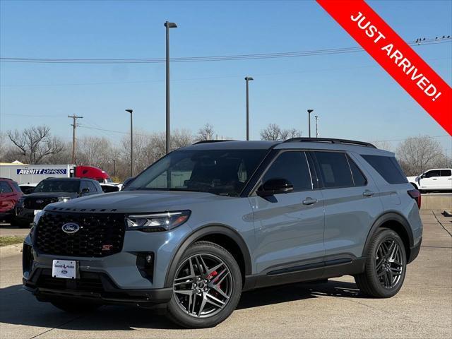 new 2025 Ford Explorer car, priced at $54,324