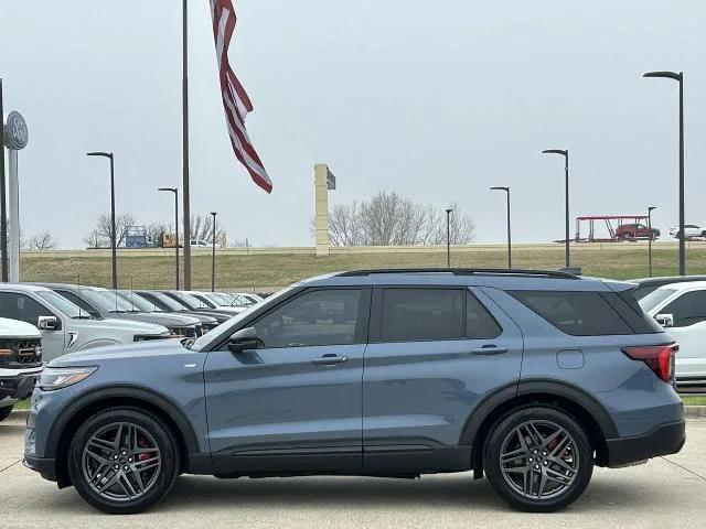 new 2025 Ford Explorer car, priced at $45,872