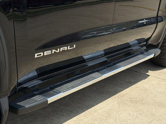 used 2022 GMC Sierra 1500 car, priced at $33,999