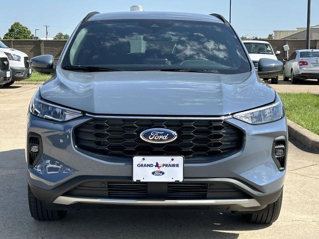 new 2025 Ford Escape car, priced at $30,265