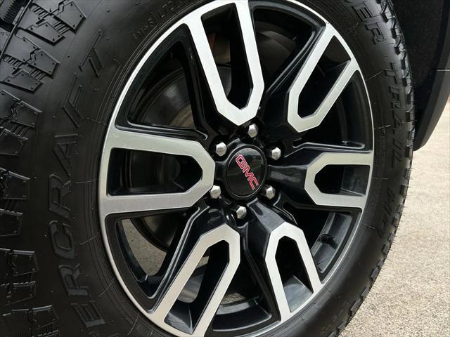 used 2022 GMC Sierra 1500 car, priced at $44,233