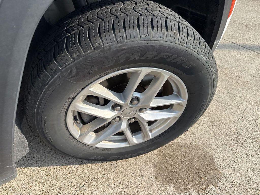 used 2023 Jeep Grand Cherokee L car, priced at $23,999