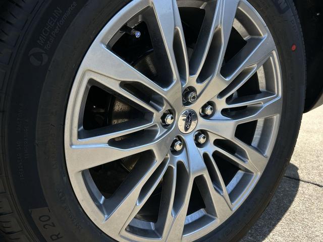 new 2025 Ford Explorer car, priced at $49,298