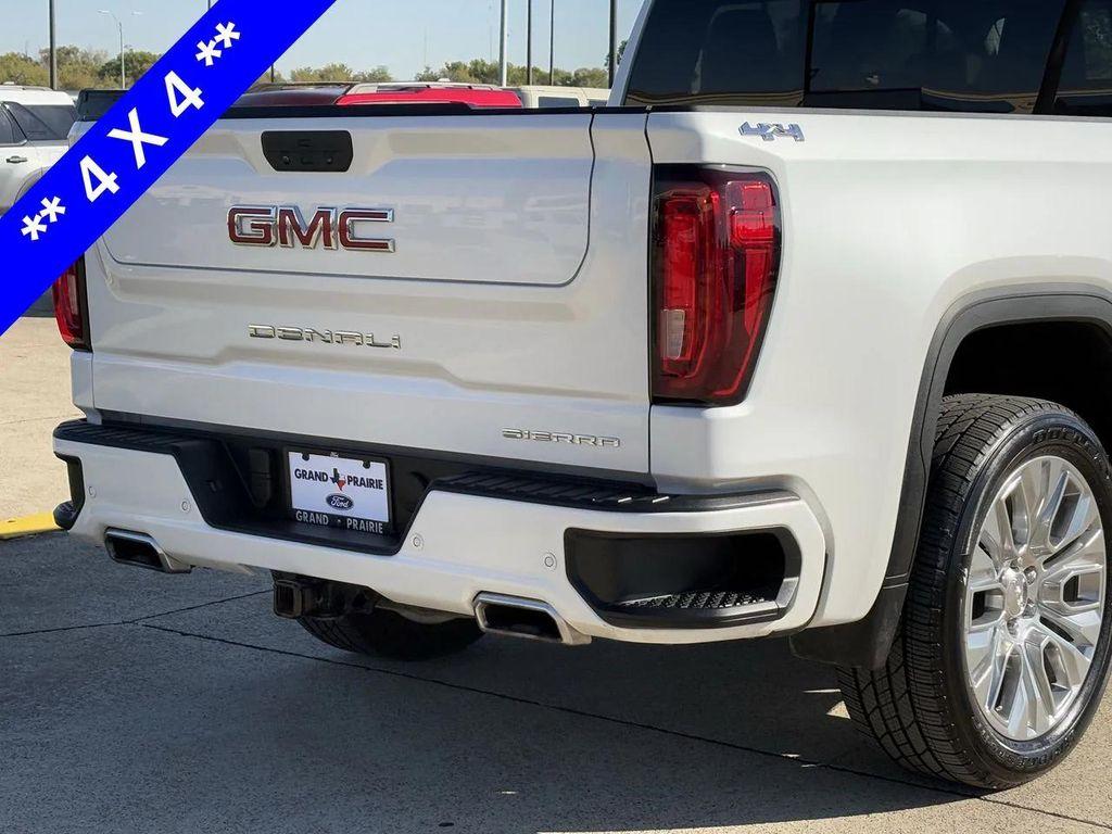 used 2022 GMC Sierra 1500 car, priced at $43,505