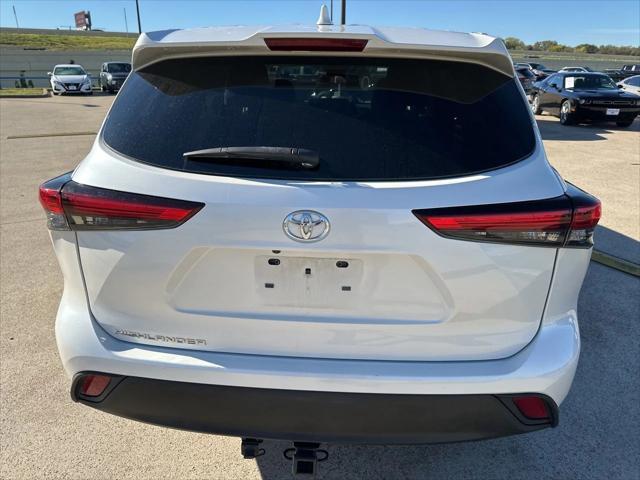 used 2020 Toyota Highlander car, priced at $23,111