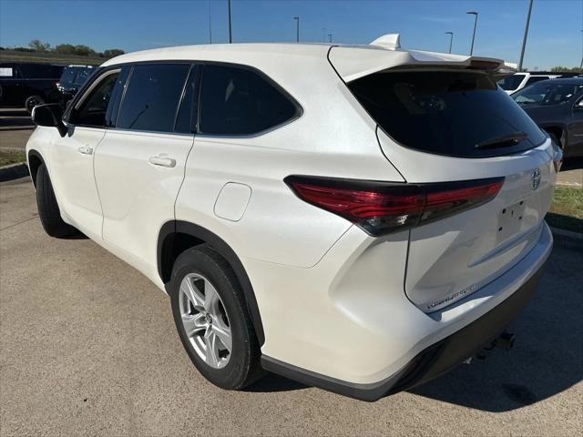 used 2020 Toyota Highlander car, priced at $23,111