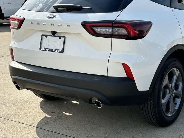 new 2025 Ford Escape car, priced at $25,044