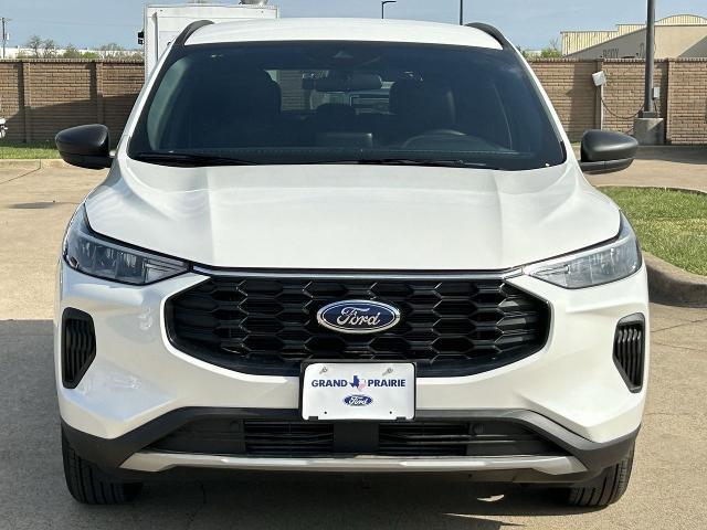 new 2025 Ford Escape car, priced at $25,044
