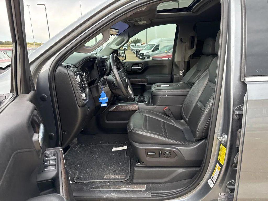 used 2021 GMC Sierra 1500 car, priced at $43,838