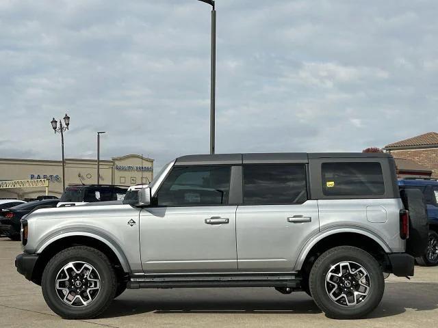 new 2024 Ford Bronco car, priced at $43,569