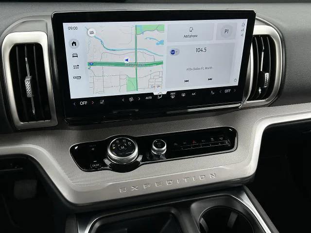 new 2025 Ford Expedition car, priced at $69,055