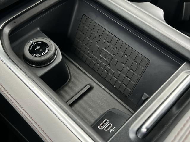 new 2025 Ford Expedition Max car, priced at $69,350