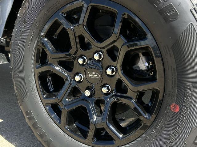 new 2025 Ford F-150 car, priced at $41,553
