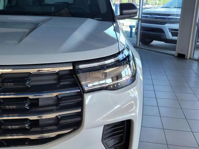 new 2025 Ford Explorer car, priced at $37,670
