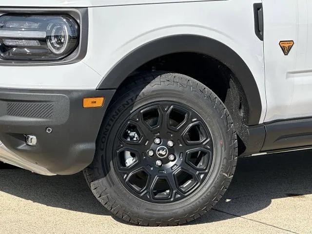 new 2025 Ford Bronco Sport car, priced at $37,952