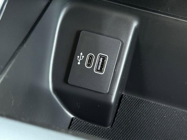 new 2025 Ford F-150 car, priced at $40,244