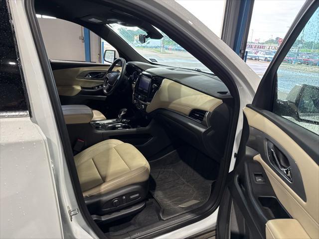 used 2023 Chevrolet Traverse car, priced at $30,870