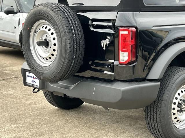 new 2025 Ford Bronco car, priced at $38,298
