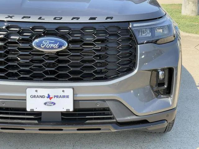 new 2025 Ford Explorer car, priced at $39,612