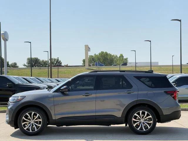 new 2025 Ford Explorer car, priced at $39,612