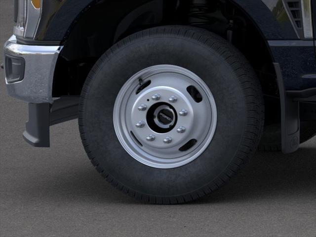 new 2025 Ford F-350 car, priced at $63,987