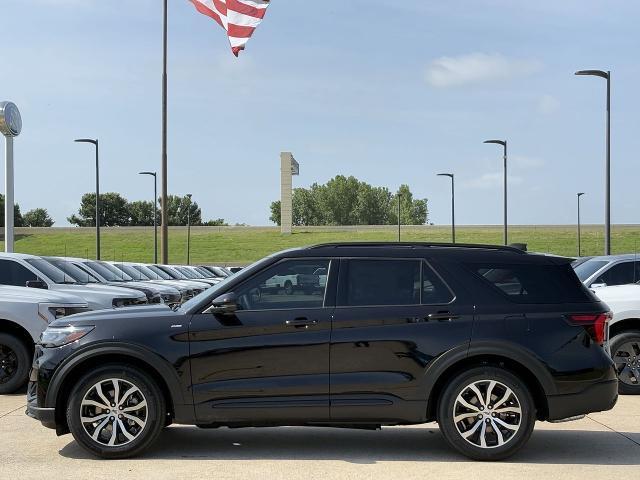 new 2025 Ford Explorer car, priced at $42,603