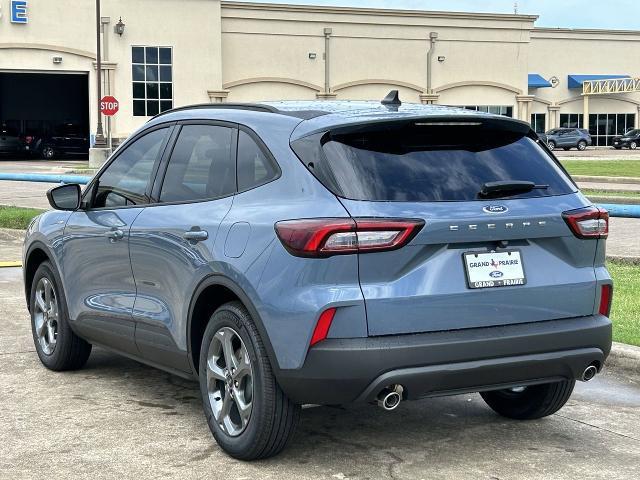 new 2025 Ford Escape car, priced at $27,022