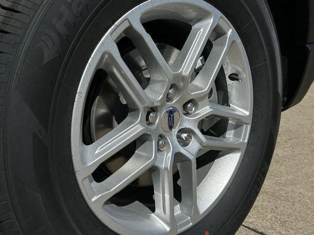 new 2025 Ford Explorer car, priced at $38,543