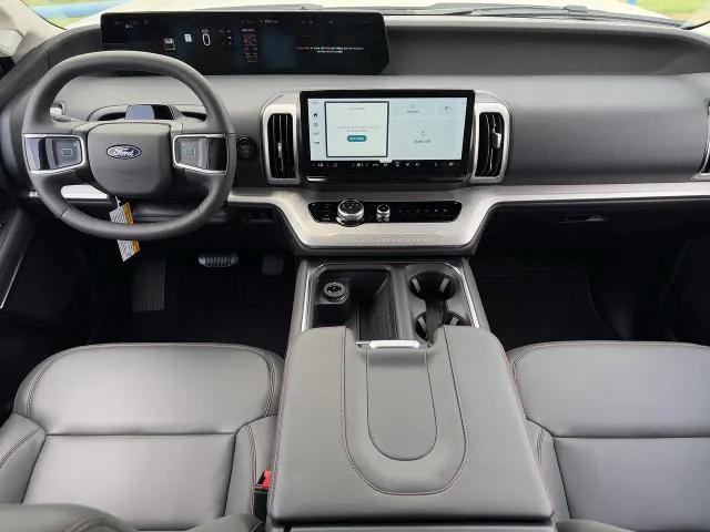 new 2025 Ford Expedition car, priced at $67,509
