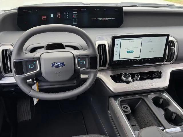 new 2025 Ford Expedition car, priced at $67,509