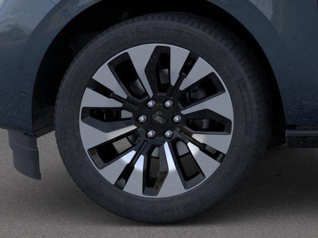 new 2025 Ford Expedition car, priced at $88,567