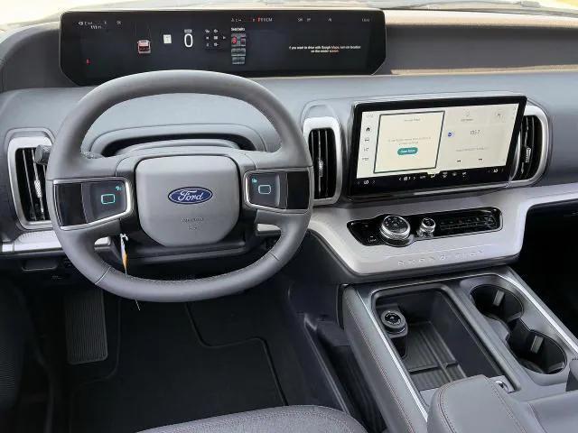 new 2025 Ford Expedition car, priced at $61,862