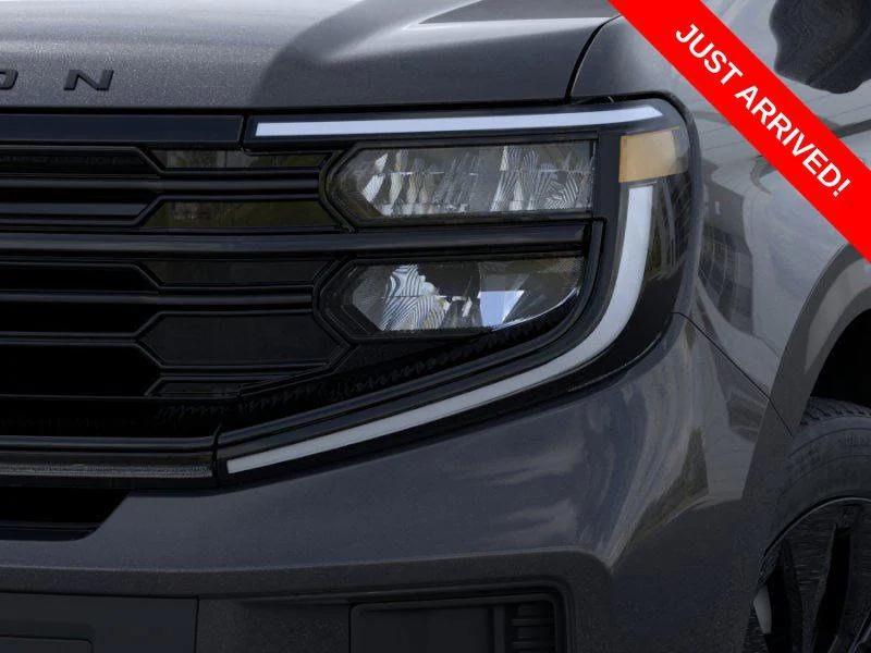 new 2025 Ford Expedition car, priced at $76,854