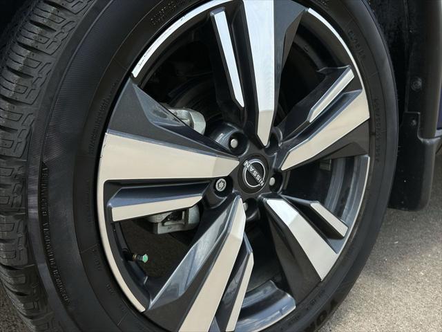 used 2022 Nissan Rogue car, priced at $19,999