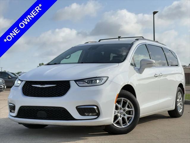 used 2022 Chrysler Pacifica car, priced at $21,634