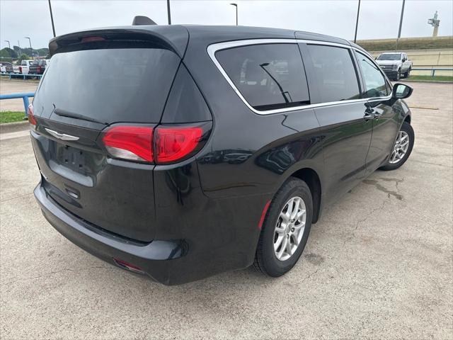 used 2022 Chrysler Voyager car