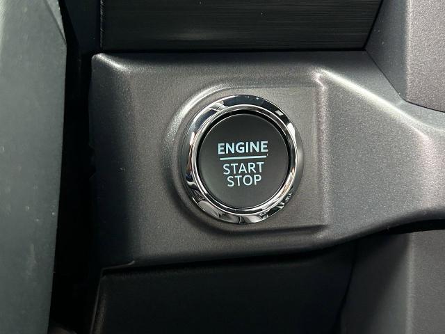 new 2025 Ford F-150 car, priced at $50,195