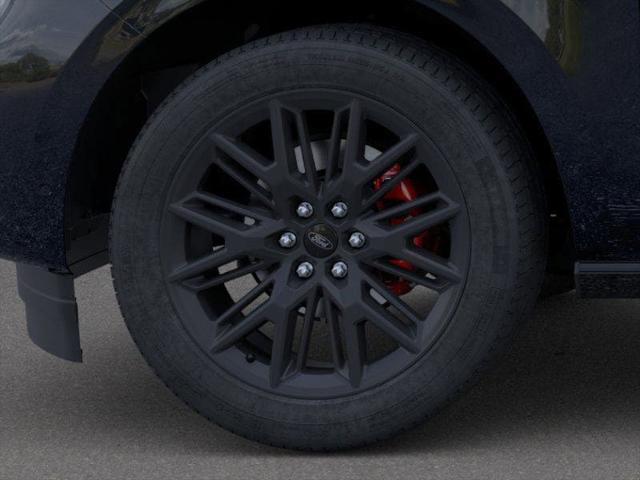new 2025 Ford Expedition car, priced at $80,878