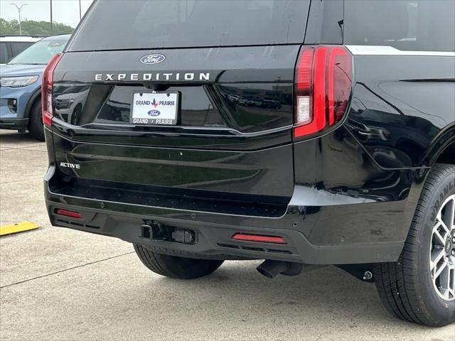 new 2025 Ford Expedition car, priced at $68,805