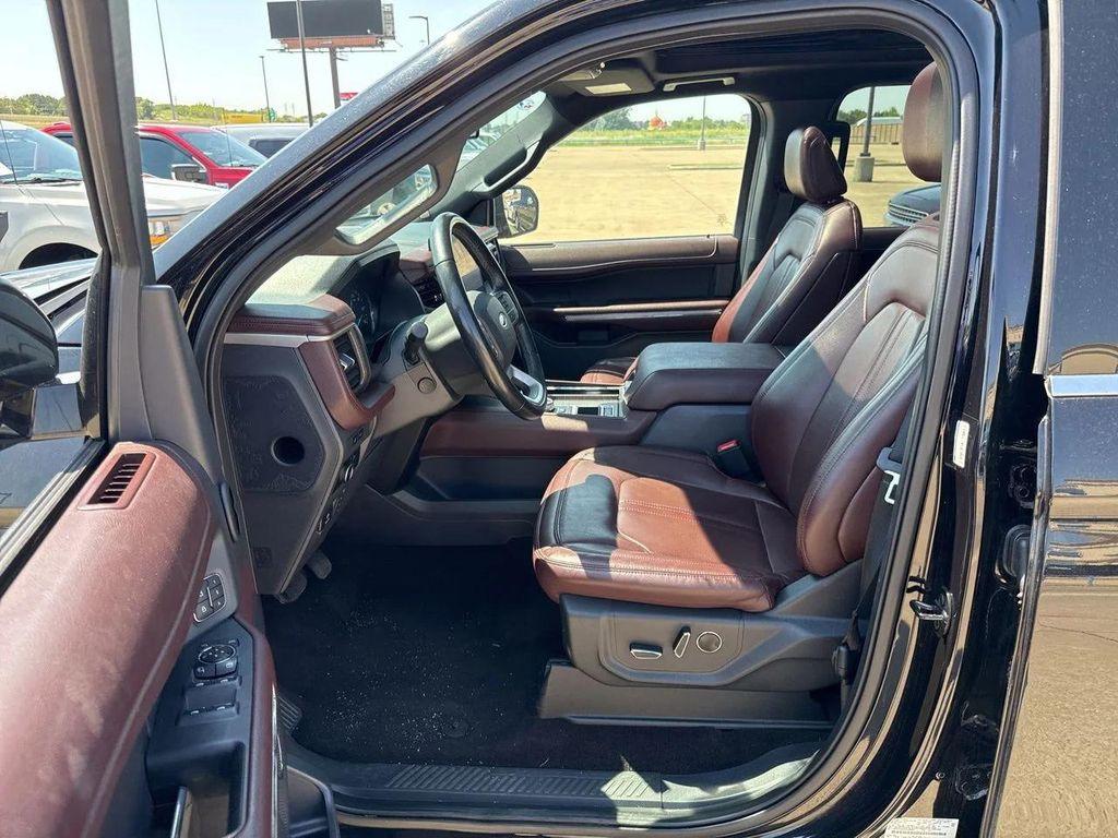 used 2023 Ford Expedition car, priced at $40,582