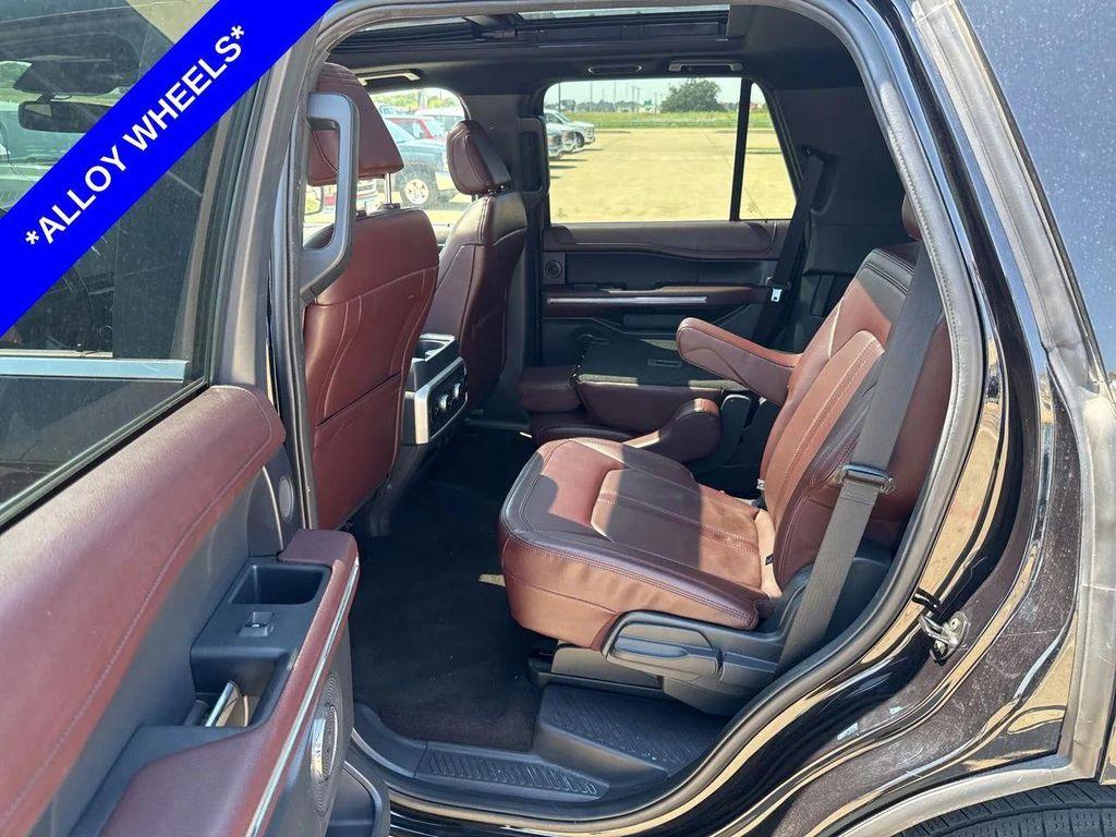 used 2023 Ford Expedition car, priced at $40,582
