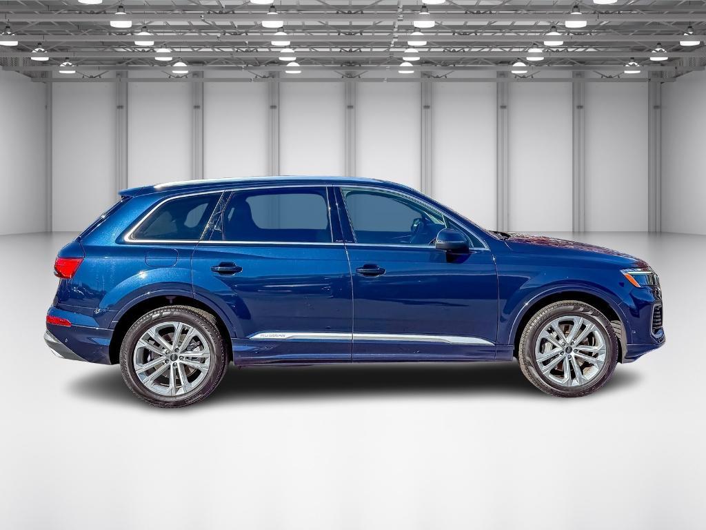 used 2025 Audi Q7 car, priced at $51,995