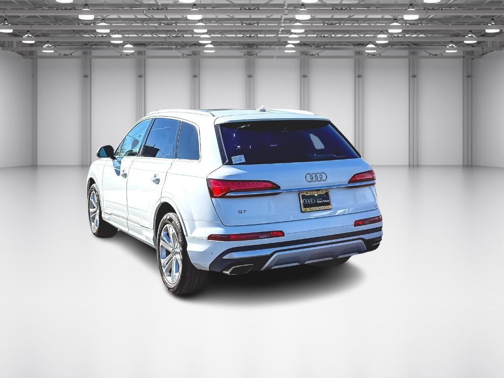 used 2025 Audi Q7 car, priced at $55,195